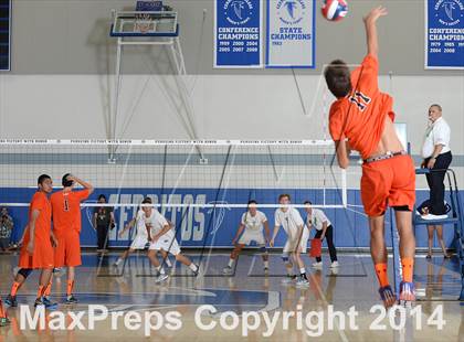 Thumbnail 1 in Huntington Beach vs. Loyola (CIF SoCal D1 Regional Final) photogallery.