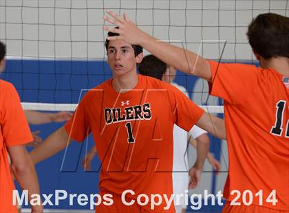 Thumbnail 3 in Huntington Beach vs. Loyola (CIF SoCal D1 Regional Final) photogallery.