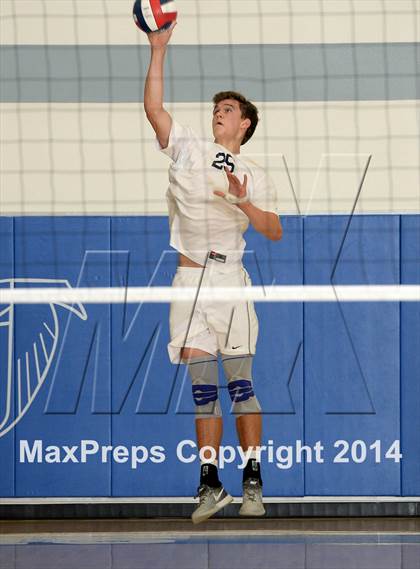 Thumbnail 2 in Huntington Beach vs. Loyola (CIF SoCal D1 Regional Final) photogallery.