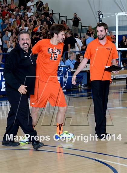 Thumbnail 1 in Huntington Beach vs. Loyola (CIF SoCal D1 Regional Final) photogallery.