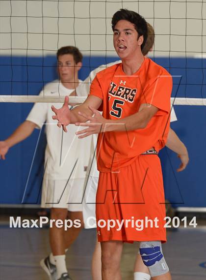 Thumbnail 3 in Huntington Beach vs. Loyola (CIF SoCal D1 Regional Final) photogallery.