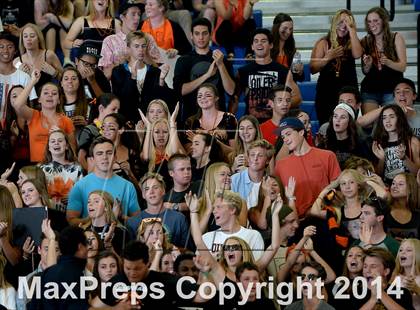 Thumbnail 1 in Huntington Beach vs. Loyola (CIF SoCal D1 Regional Final) photogallery.