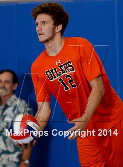 Thumbnail 3 in Huntington Beach vs. Loyola (CIF SoCal D1 Regional Final) photogallery.