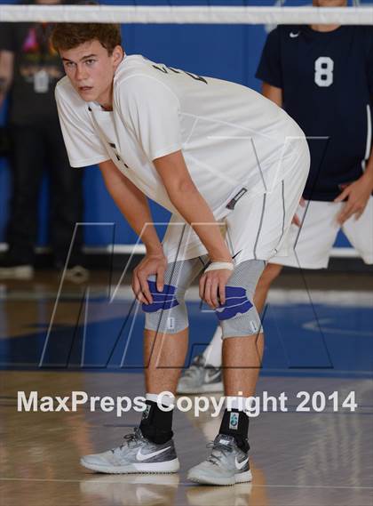 Thumbnail 1 in Huntington Beach vs. Loyola (CIF SoCal D1 Regional Final) photogallery.