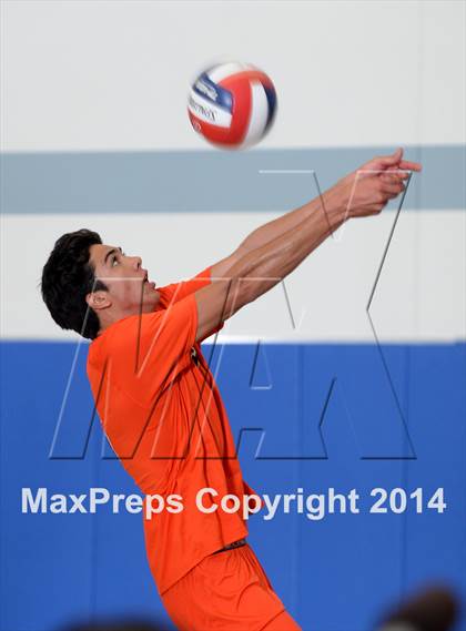 Thumbnail 1 in Huntington Beach vs. Loyola (CIF SoCal D1 Regional Final) photogallery.