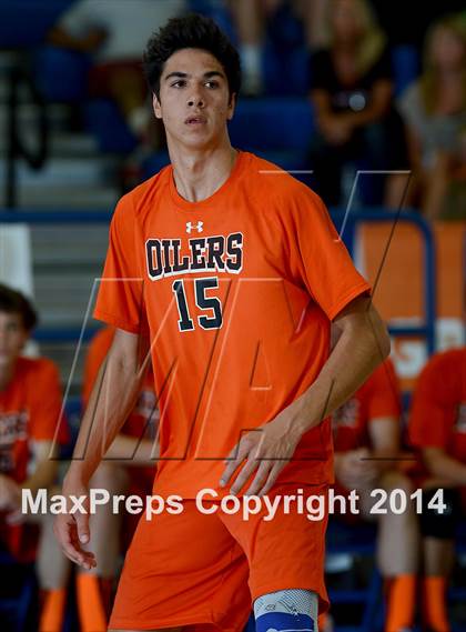 Thumbnail 3 in Huntington Beach vs. Loyola (CIF SoCal D1 Regional Final) photogallery.
