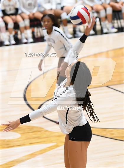 Thumbnail 2 in Marymount @ Hamilton - GEICO Girls Invitational photogallery.