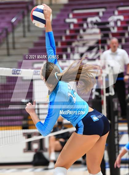 Thumbnail 2 in Marymount @ Hamilton - GEICO Girls Invitational photogallery.