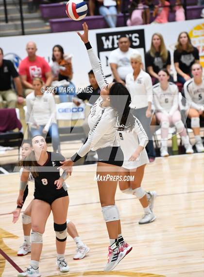 Thumbnail 2 in Marymount @ Hamilton - GEICO Girls Invitational photogallery.