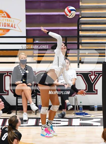 Thumbnail 2 in Marymount @ Hamilton - GEICO Girls Invitational photogallery.