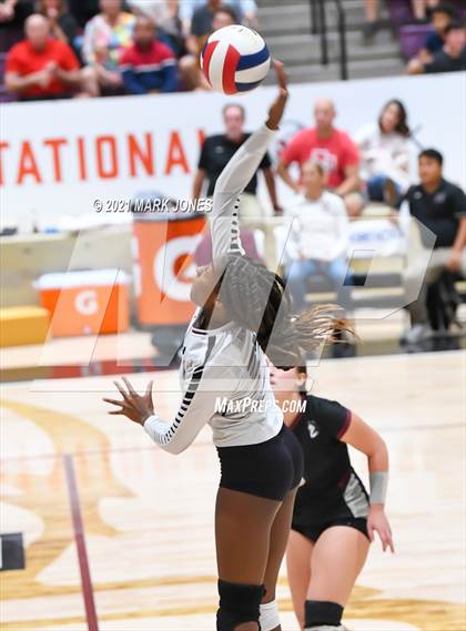 Thumbnail 2 in Marymount @ Hamilton - GEICO Girls Invitational photogallery.