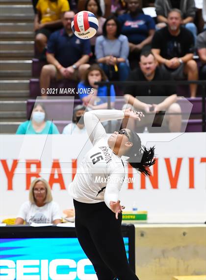 Thumbnail 2 in Marymount @ Hamilton - GEICO Girls Invitational photogallery.
