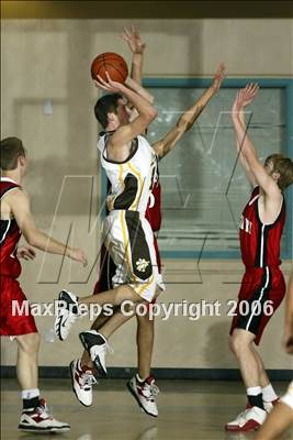 Thumbnail 2 in Montgomery vs. Frances Parker (Torrey Pines Holiday Classic) photogallery.