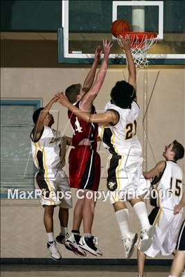 Thumbnail 1 in Montgomery vs. Frances Parker (Torrey Pines Holiday Classic) photogallery.