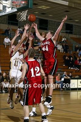 Thumbnail 2 in Montgomery vs. Frances Parker (Torrey Pines Holiday Classic) photogallery.