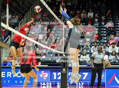 Thumbnail 3 in Columbus vs. Gunter (UIL 3A Volleyball Semifinal) photogallery.