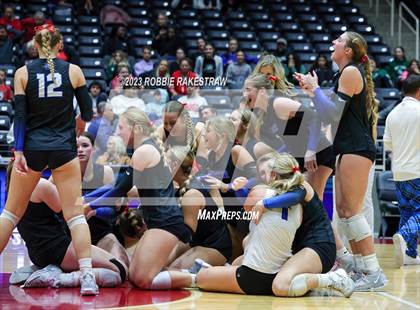 Thumbnail 1 in Columbus vs. Gunter (UIL 3A Volleyball Semifinal) photogallery.