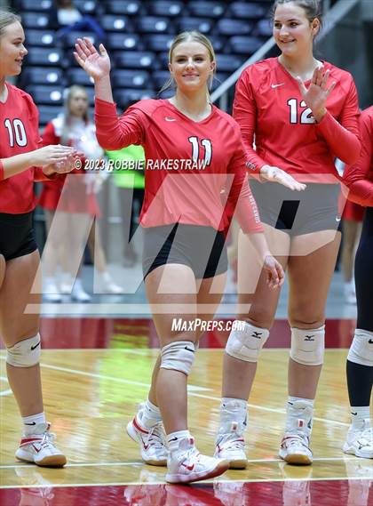 Thumbnail 3 in Columbus vs. Gunter (UIL 3A Volleyball Semifinal) photogallery.