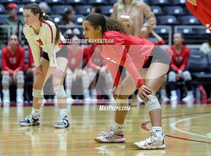 Thumbnail 1 in Columbus vs. Gunter (UIL 3A Volleyball Semifinal) photogallery.