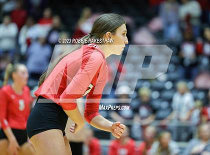 Thumbnail 1 in Columbus vs. Gunter (UIL 3A Volleyball Semifinal) photogallery.