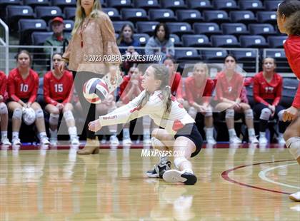 Thumbnail 3 in Columbus vs. Gunter (UIL 3A Volleyball Semifinal) photogallery.