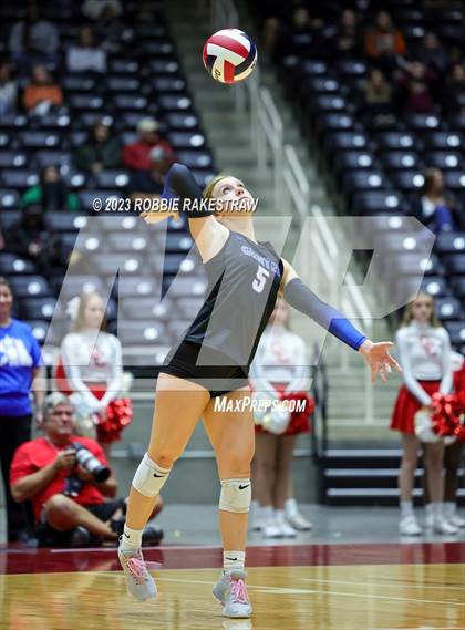 Thumbnail 2 in Columbus vs. Gunter (UIL 3A Volleyball Semifinal) photogallery.