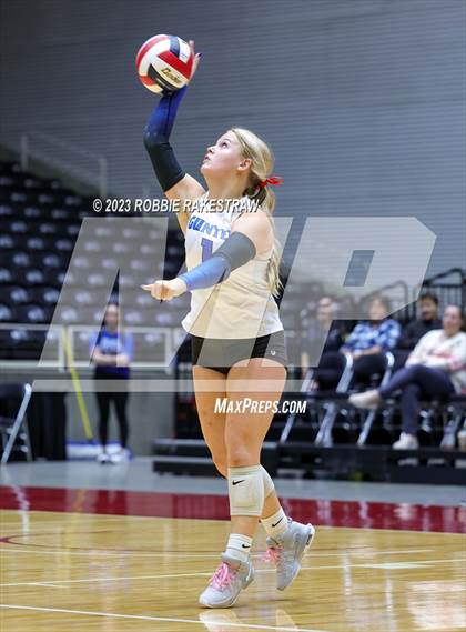 Thumbnail 1 in Columbus vs. Gunter (UIL 3A Volleyball Semifinal) photogallery.