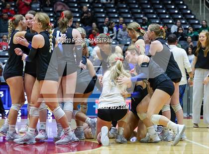 Thumbnail 2 in Columbus vs. Gunter (UIL 3A Volleyball Semifinal) photogallery.
