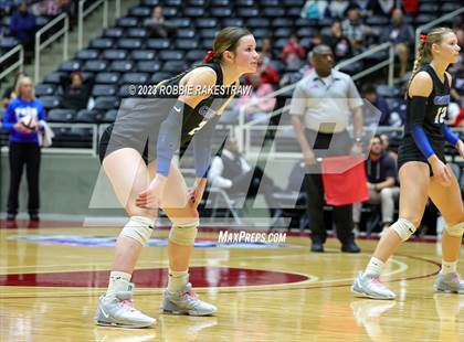 Thumbnail 1 in Columbus vs. Gunter (UIL 3A Volleyball Semifinal) photogallery.