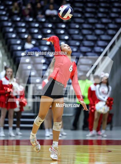 Thumbnail 1 in Columbus vs. Gunter (UIL 3A Volleyball Semifinal) photogallery.