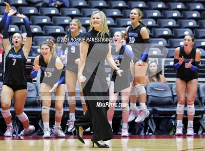 Thumbnail 2 in Columbus vs. Gunter (UIL 3A Volleyball Semifinal) photogallery.