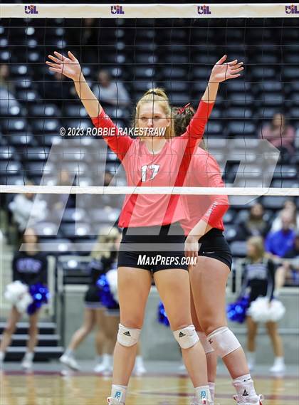 Thumbnail 1 in Columbus vs. Gunter (UIL 3A Volleyball Semifinal) photogallery.