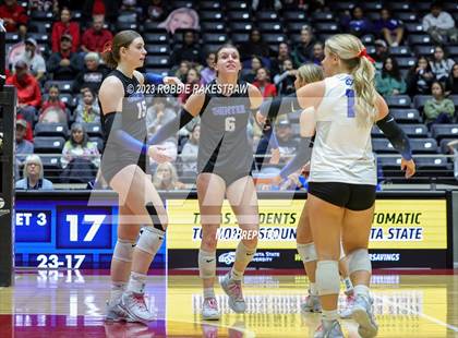 Thumbnail 1 in Columbus vs. Gunter (UIL 3A Volleyball Semifinal) photogallery.
