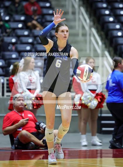 Thumbnail 2 in Columbus vs. Gunter (UIL 3A Volleyball Semifinal) photogallery.