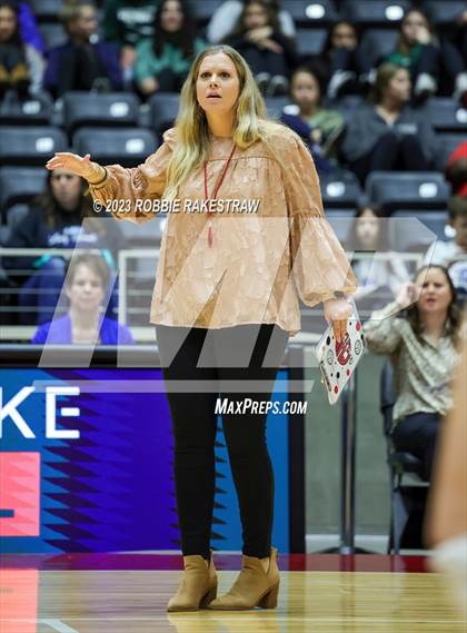 Thumbnail 1 in Columbus vs. Gunter (UIL 3A Volleyball Semifinal) photogallery.