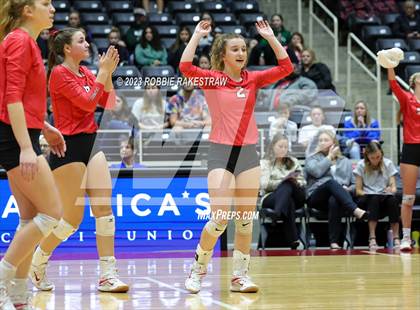 Thumbnail 2 in Columbus vs. Gunter (UIL 3A Volleyball Semifinal) photogallery.