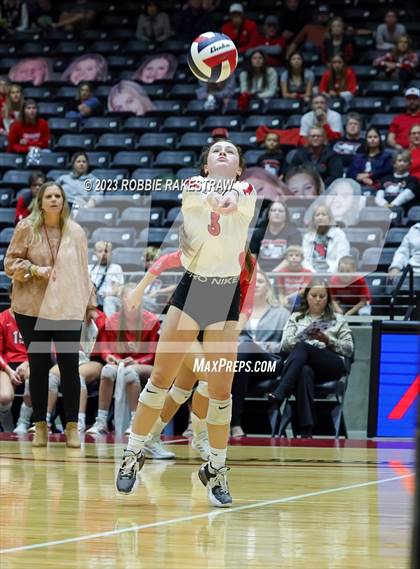 Thumbnail 1 in Columbus vs. Gunter (UIL 3A Volleyball Semifinal) photogallery.
