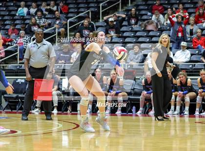 Thumbnail 2 in Columbus vs. Gunter (UIL 3A Volleyball Semifinal) photogallery.