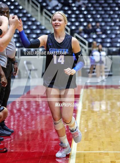 Thumbnail 3 in Columbus vs. Gunter (UIL 3A Volleyball Semifinal) photogallery.