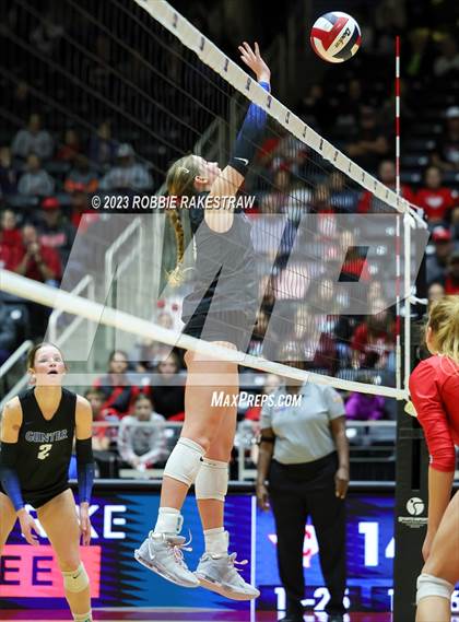 Thumbnail 2 in Columbus vs. Gunter (UIL 3A Volleyball Semifinal) photogallery.