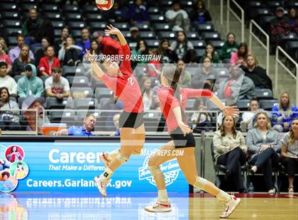 Thumbnail 3 in Columbus vs. Gunter (UIL 3A Volleyball Semifinal) photogallery.