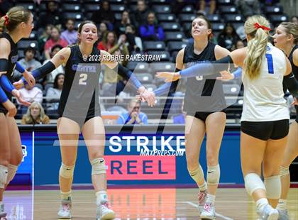 Thumbnail 1 in Columbus vs. Gunter (UIL 3A Volleyball Semifinal) photogallery.