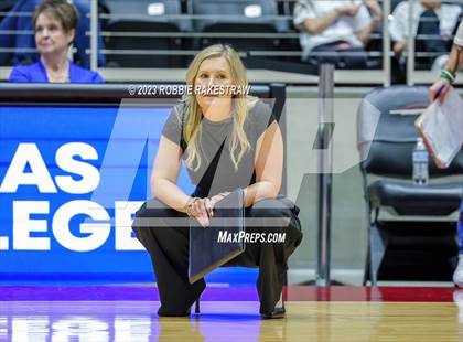 Thumbnail 1 in Columbus vs. Gunter (UIL 3A Volleyball Semifinal) photogallery.