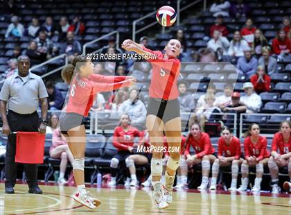 Thumbnail 2 in Columbus vs. Gunter (UIL 3A Volleyball Semifinal) photogallery.