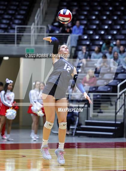 Thumbnail 1 in Columbus vs. Gunter (UIL 3A Volleyball Semifinal) photogallery.