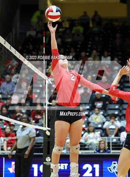 Thumbnail 3 in Columbus vs. Gunter (UIL 3A Volleyball Semifinal) photogallery.