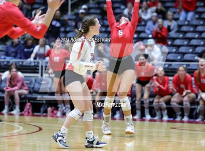 Thumbnail 1 in Columbus vs. Gunter (UIL 3A Volleyball Semifinal) photogallery.