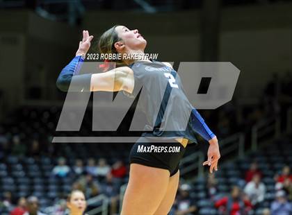 Thumbnail 3 in Columbus vs. Gunter (UIL 3A Volleyball Semifinal) photogallery.