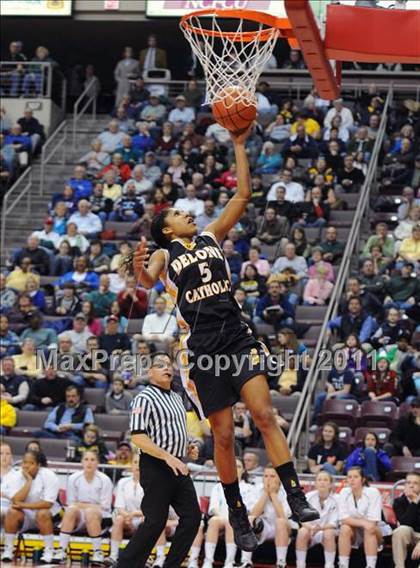 Thumbnail 2 in Delone Catholic vs. York Catholic (D3 Class AA Final) photogallery.