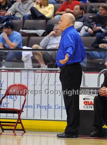 Thumbnail 1 in Delone Catholic vs. York Catholic (D3 Class AA Final) photogallery.